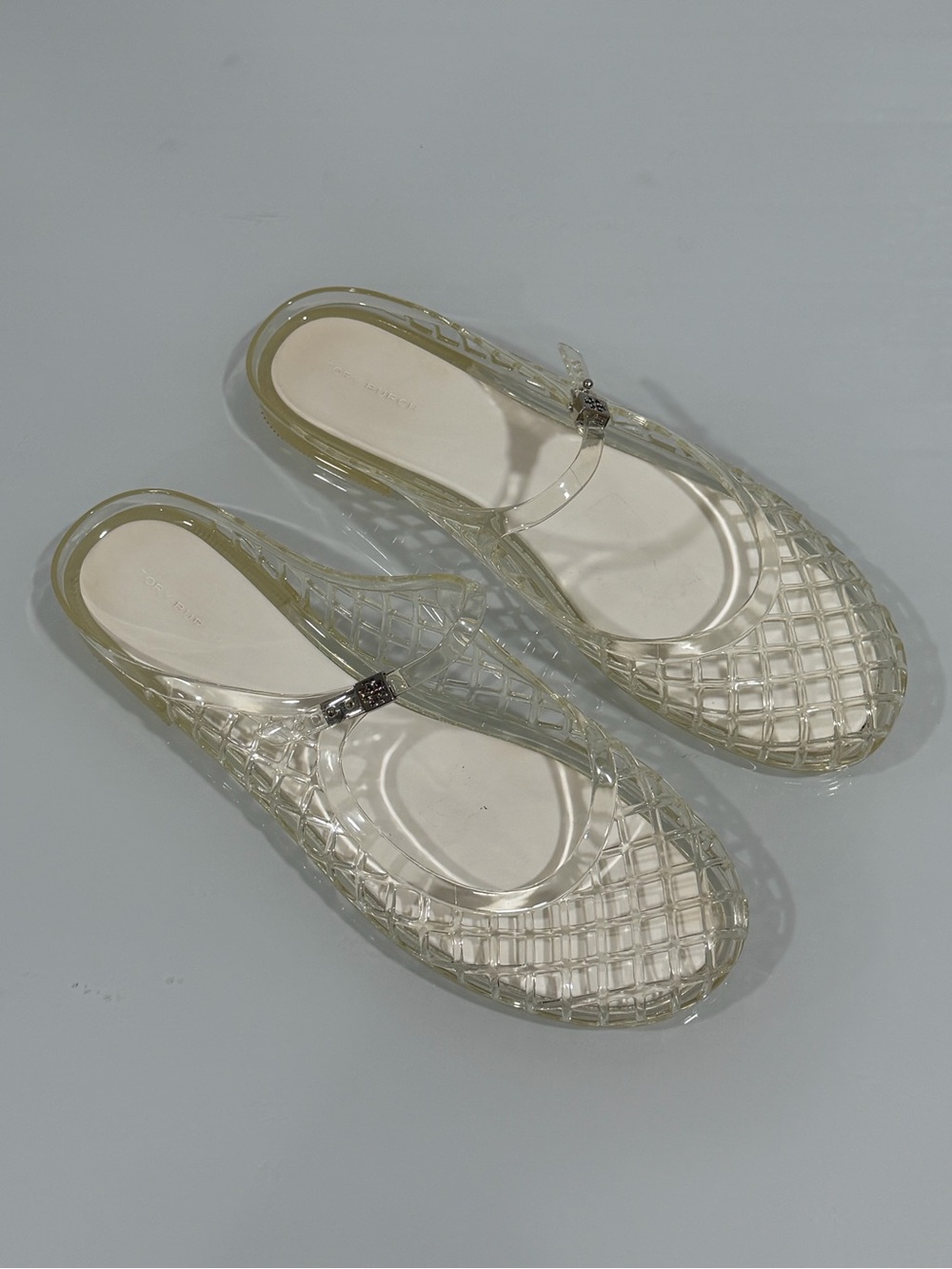 TORY BURCH MELLOW MARY JANE JELLY - CLEAR / SILVER - SZ - 9
